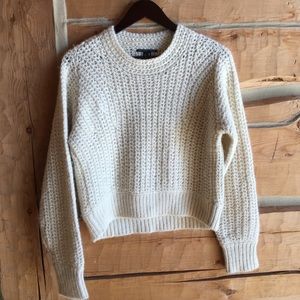 Theyskyns Theory Cream Crop sweater🖤